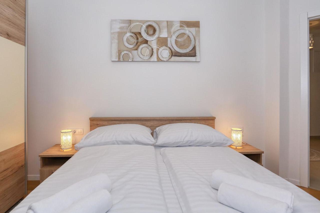 Apartment Perla With Free Parking