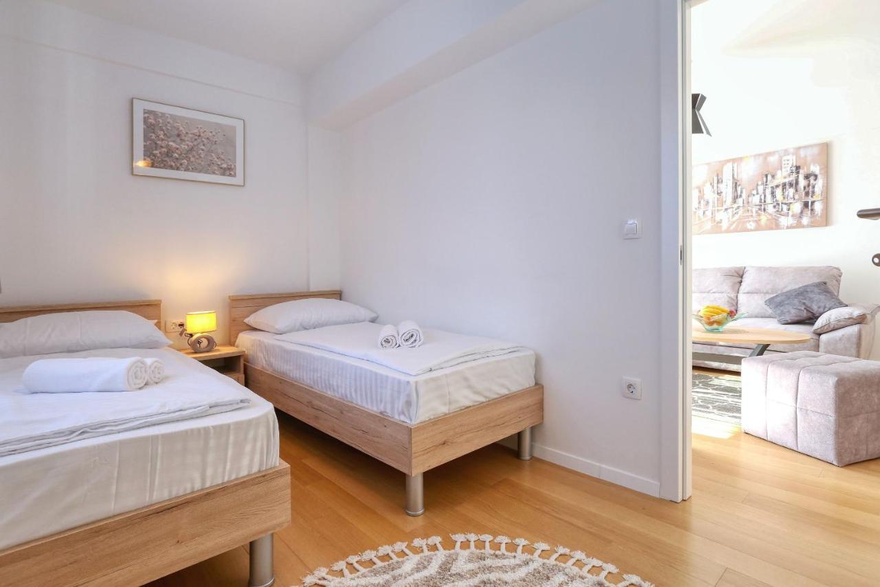 Perla With Free Parking Apartment