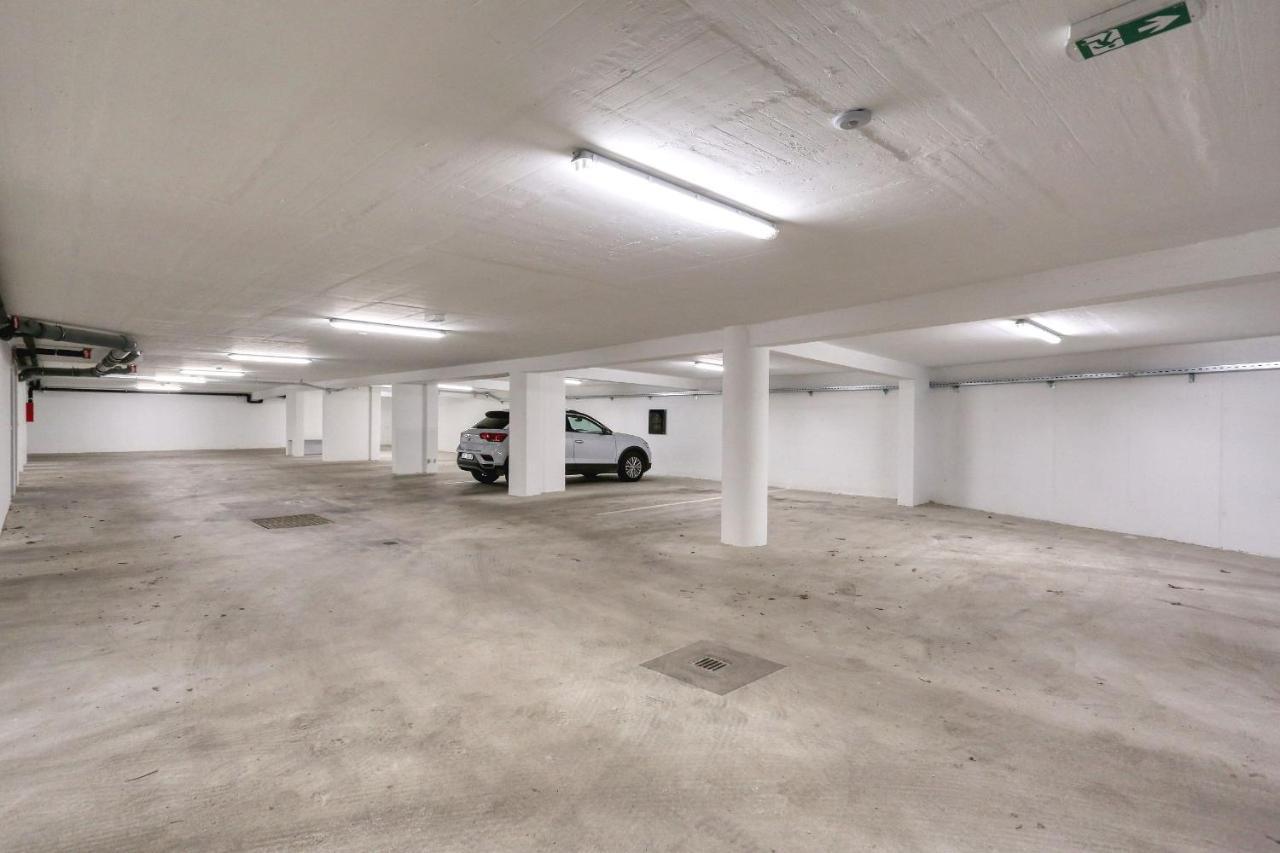 Perla With Free Parking
