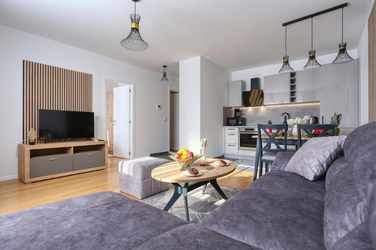Perla With Free Parking Apartment Zadar
