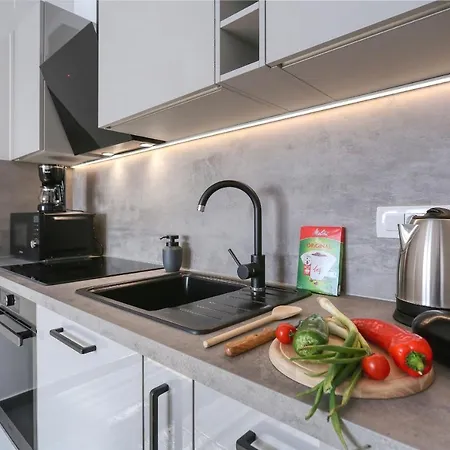 Apartments Perla With Free Parking Zadar Exterior photo